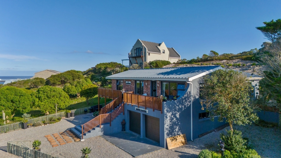 4 Bedroom Property for Sale in Suiderstrand Western Cape